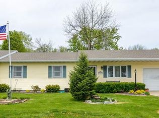 201 E 4th South St, Arcola, IL
