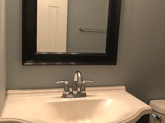 4th image of 1535 York St APT 105