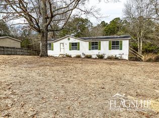 221 Beaver Dr, Dudley, NC 28333