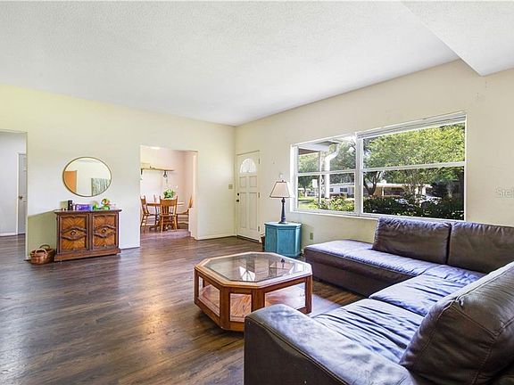 2nd image of 3208 Debbie Dr