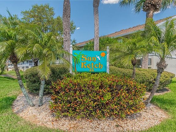 3rd image of 221 Sun Vista Ct S Unit 8