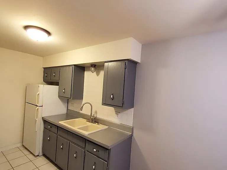 1228 Town Crest Dr — Photo 7