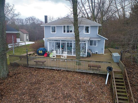 3rd image of 3451 N Lakeshore Dr