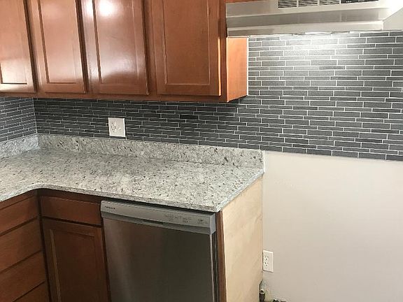 3rd image of 8642 Winston Ln
