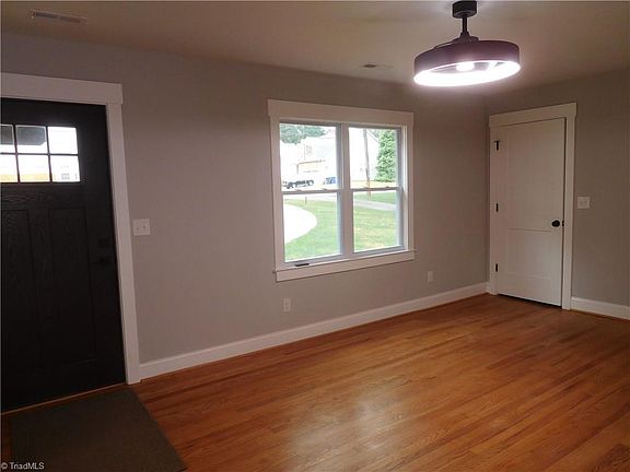 3rd image of 1314 Ebert St