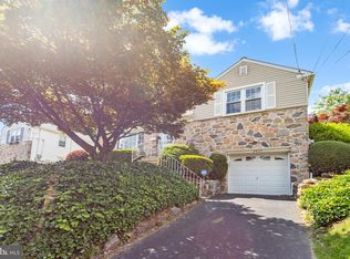 2437 Greenhill Rd, Lansdowne, PA 19050