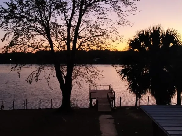 600 Paradise Island Dr, Defuniak Springs, FL 32433