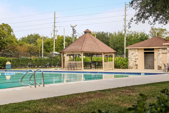 1918 Briarturn Dr — Photo 18