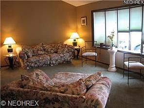 3rd image of 2956 Carillon Dr