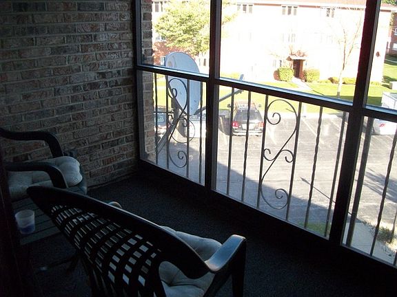 4th image of 13240 W Circle Drive Pkwy #310