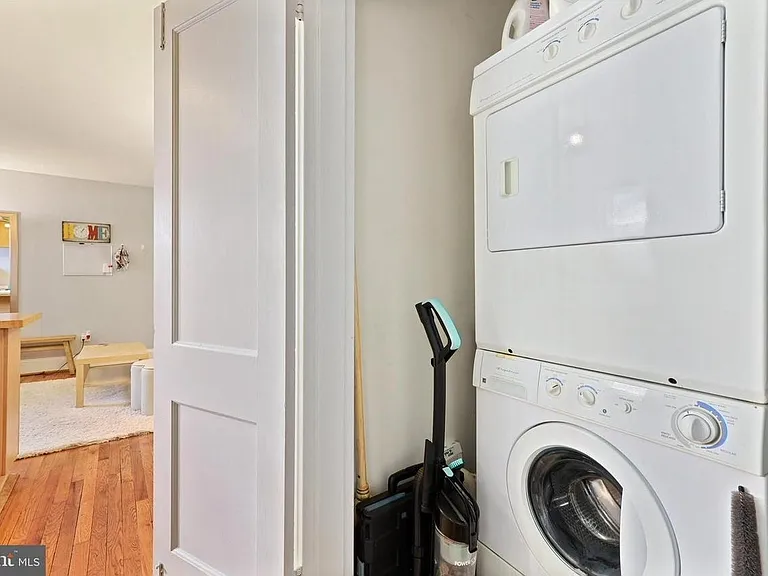 4595 Macarthur Blvd NW #4 — Photo 19