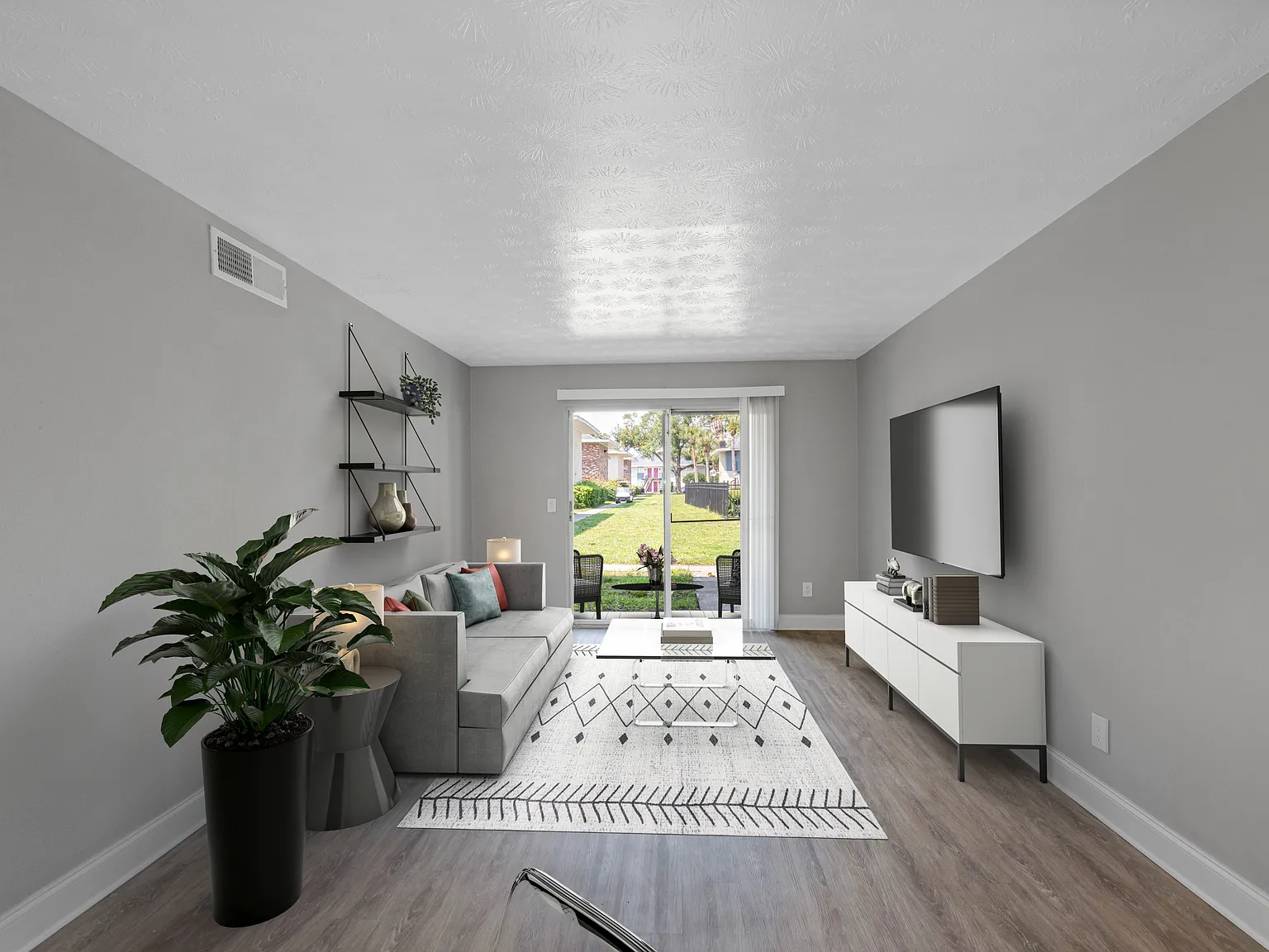 Arbor Place Apartments — Photo 4