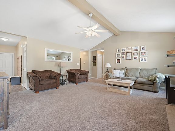 4th image of 2510 Oak Dr