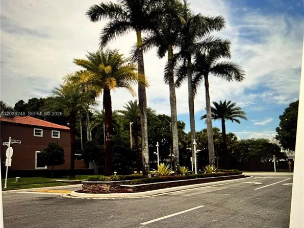 15112 NW 8th St #77, Pembroke Pines, FL 33028