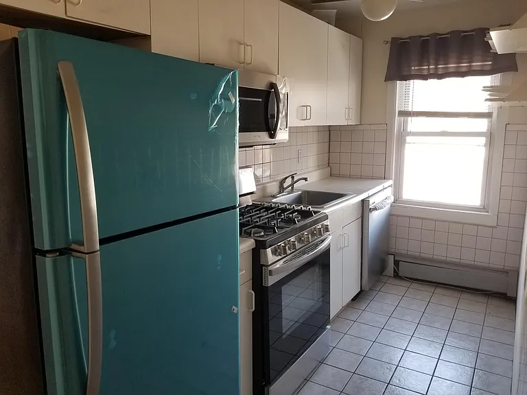 742 Garden St — Photo 1