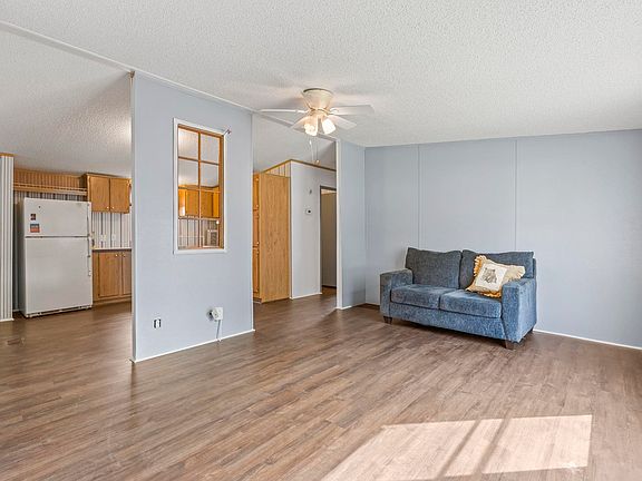 5th image of 512 Folly Estates Dr.