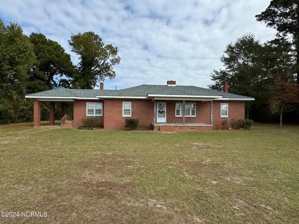 5715 Trinity Church Road, Magnolia, NC 28453