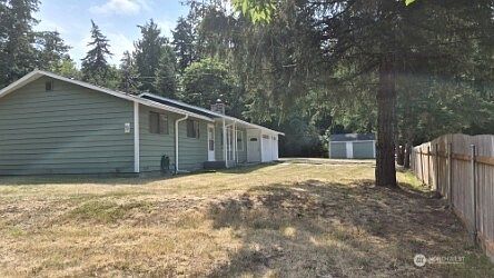 3rd image of 7619 Illahee Road NE