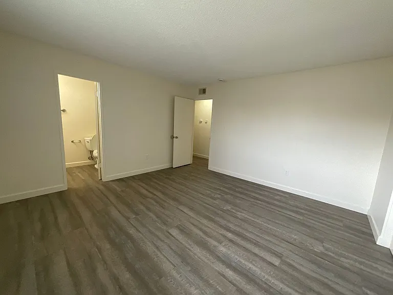 1418 N Donacy Way — Photo 9