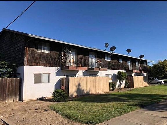 2nd image of 411 W Century Blvd APT 8