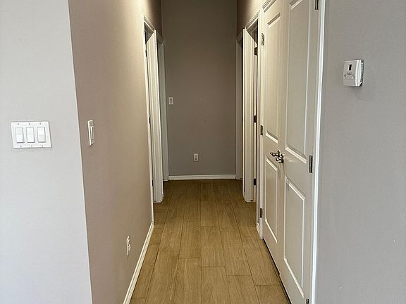 3rd image of 507 Newport Ave APT 3