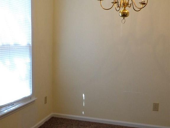 2nd image of 240 Marinawoods Dr SE #D