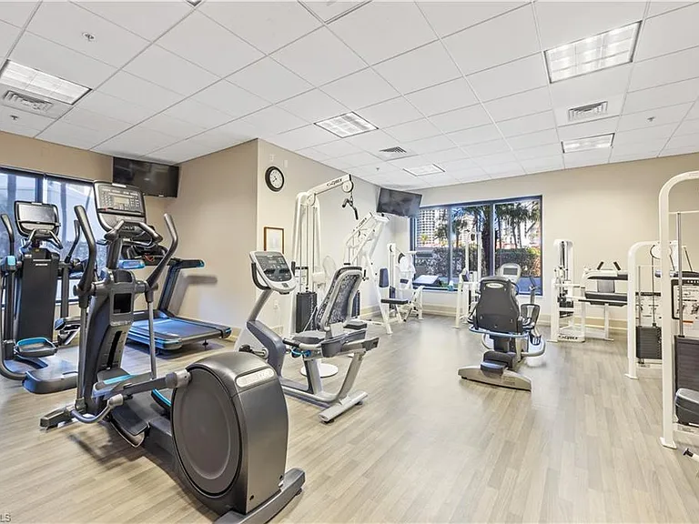4551 Gulf Shore Blvd N #1506 — Photo 21