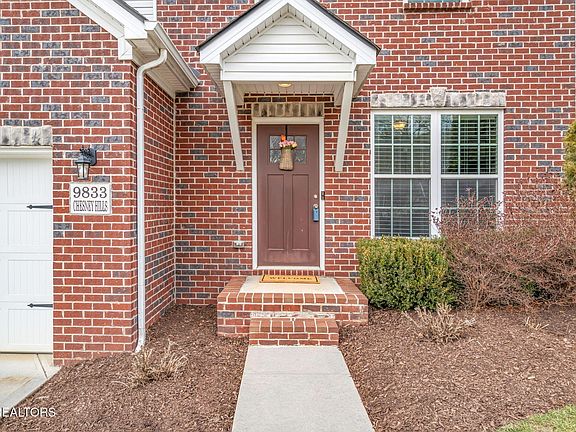 3rd image of 9833 Chesney Hills Ln