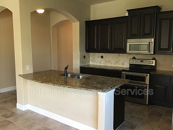 5th image of 2025 Starwood Dr