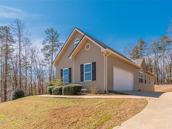 3rd image of 39 Hannahs Ct