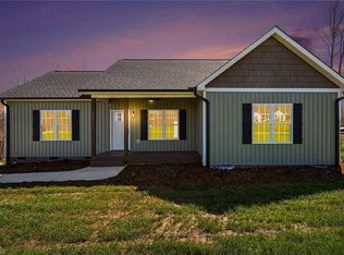 2873 Glowing Wood Trl, Asheboro, NC 27205