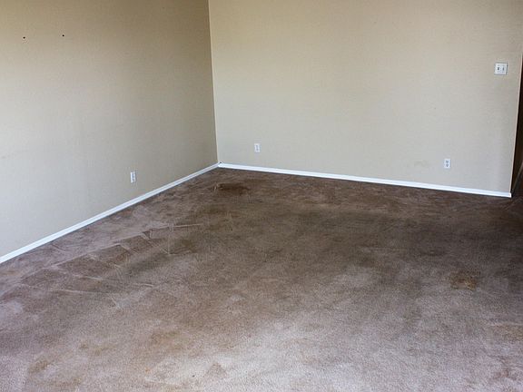 3rd image of 930 SE Ladron Ave