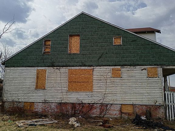4th image of 14230 Saratoga St