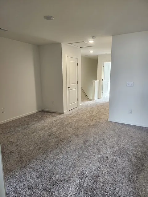 702 Richard Road - 1 — Photo 2
