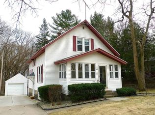 836 Bristol Ave NW, Grand Rapids, MI