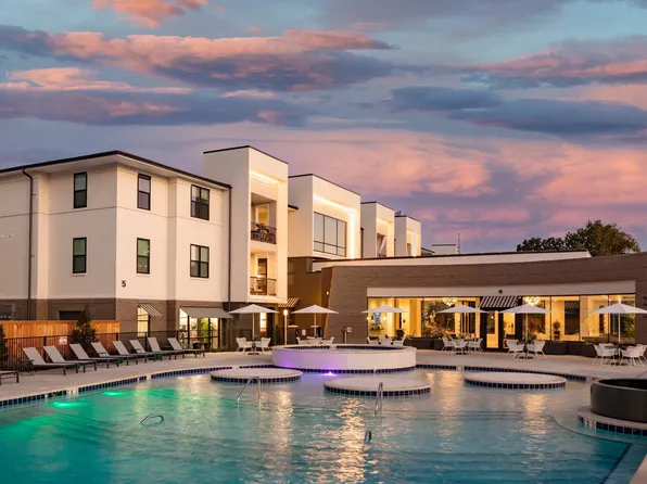 Esplanade District Apartments