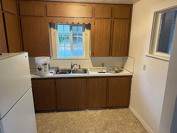 5th image of 927 Ida Belle St