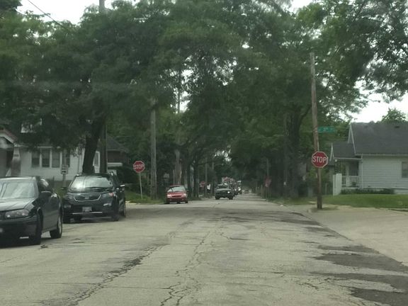 2nd image of 215 W Vienna Ave
