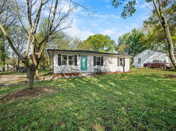 4578 Herry St, Winston Salem, NC 27105
