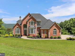 24 Old Orchard Rd, Linden, VA 22642