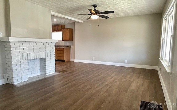 4th image of 739 N Belmont Ave