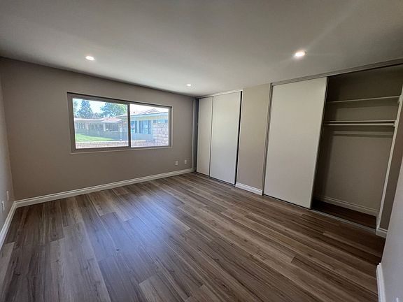 5th image of 8107 Village 8