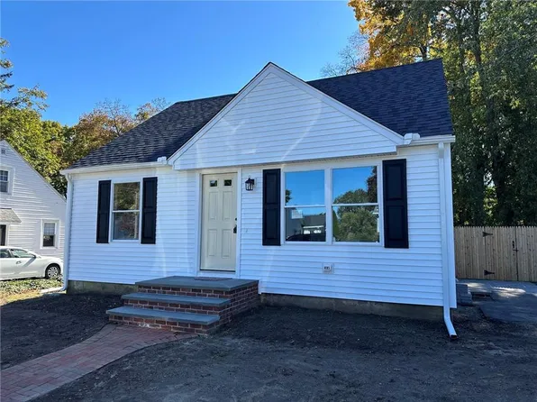 151 Highland Ave, Cumberland, RI 02864