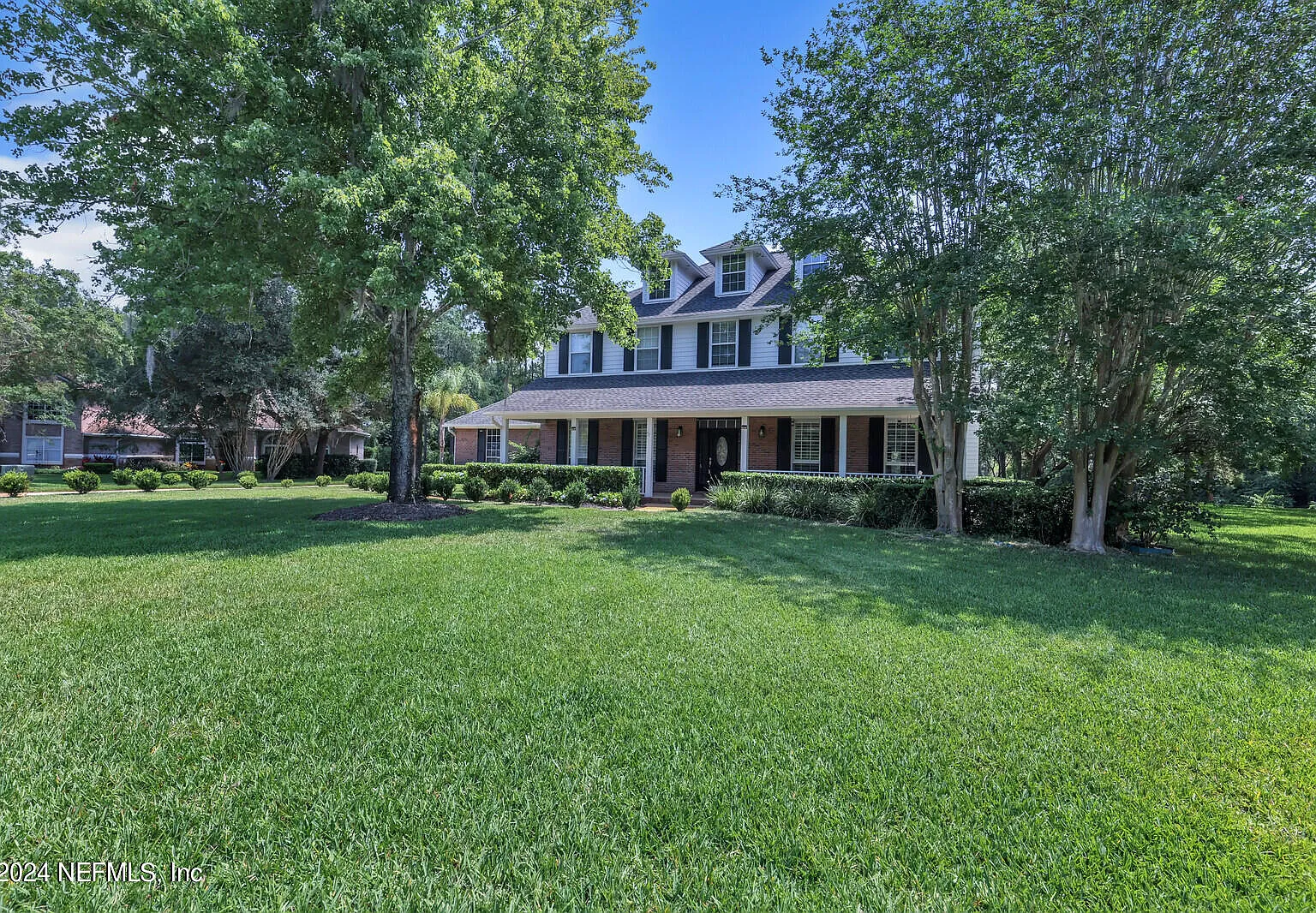 4 bed, 2.5 bath, 3305 sqft, $3,800 — Photo 3