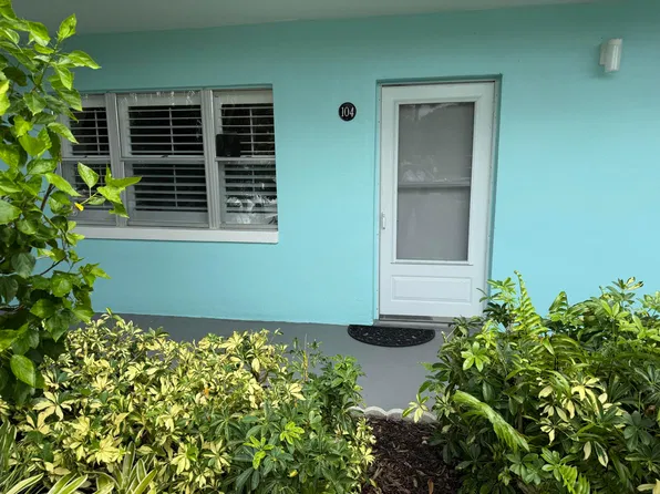 1200 Colonnades Drive #104, Fort Pierce, FL 34949