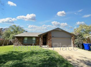 2008 N 21st St, Broken Arrow, OK 74012