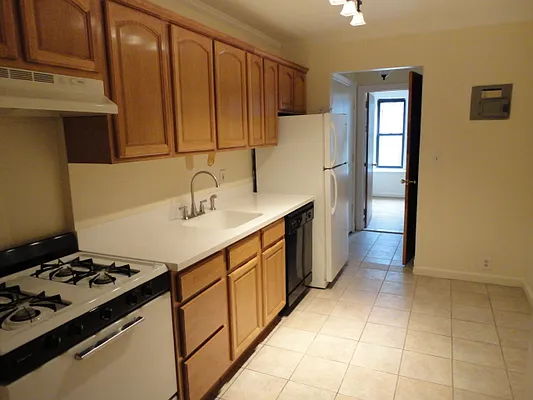 Rented by Strivers Management Group Corp (Brokerage) | media 20