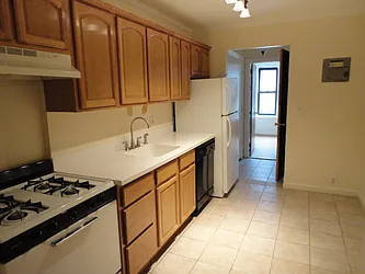 Rented by Strivers Management Group Corp (Brokerage)