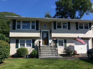 754 Wolcott Ave, Beacon, NY