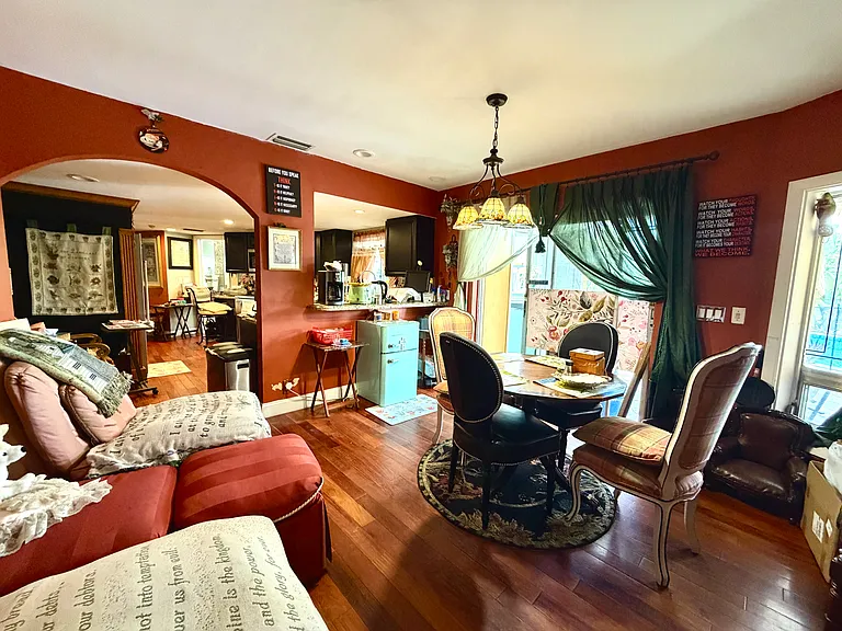 White Oak Ln — Photo 13